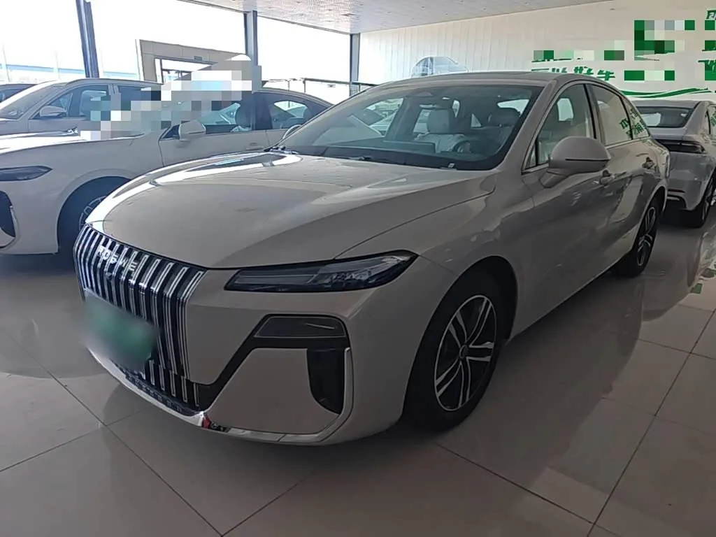 Roewe M7 DMH 2026 из Китая — купить под ключ