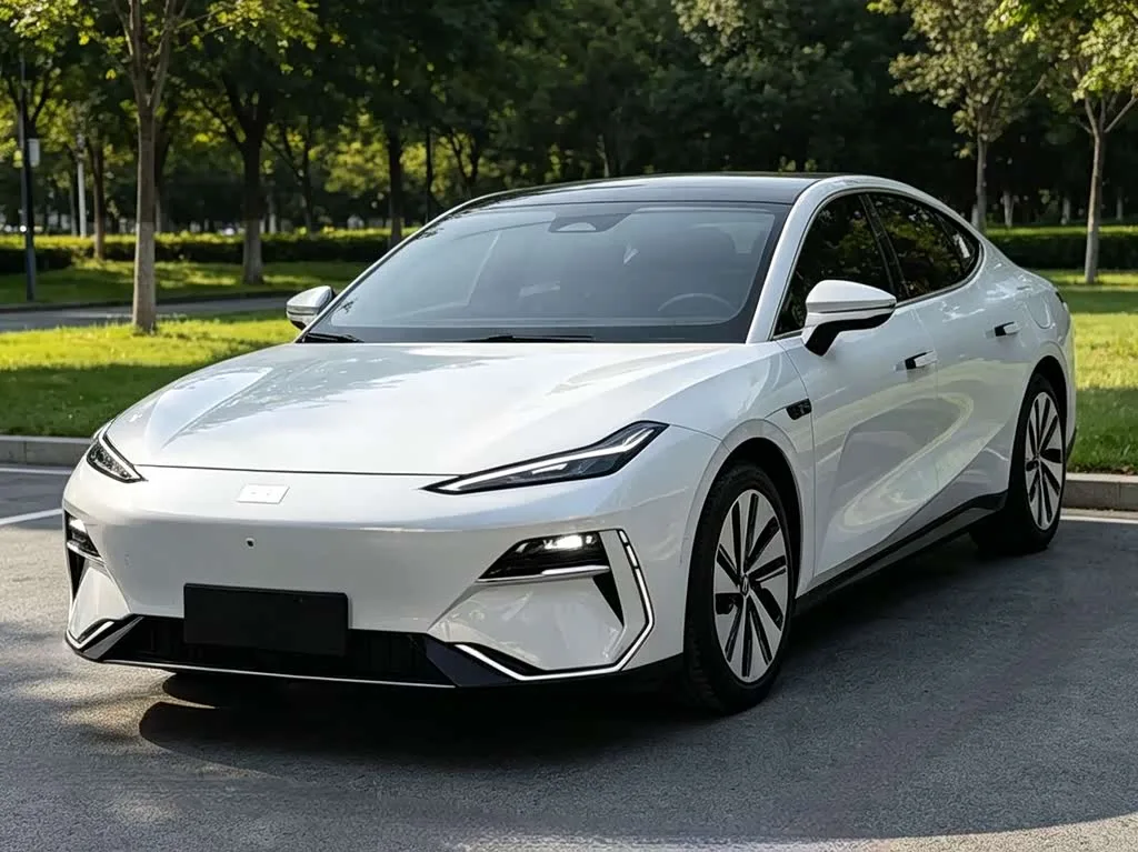 Geely Galaxy E8 2024 из Китая — купить под ключ