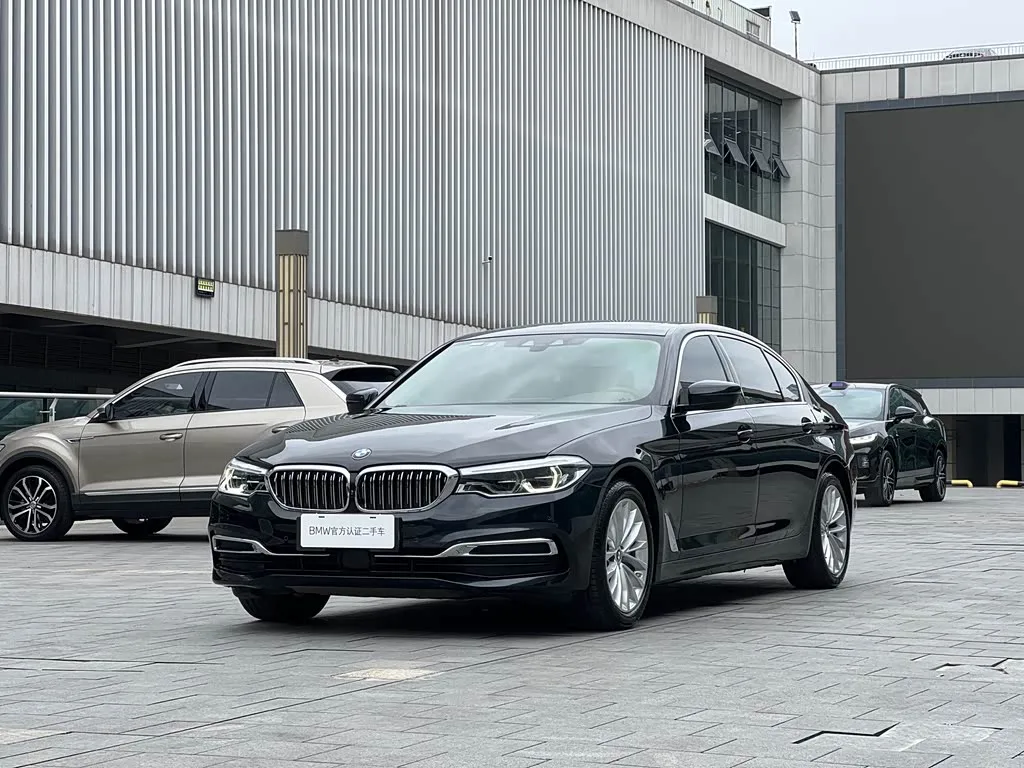 BMW 5 Series Hybrid 2020 из Китая — купить под ключ