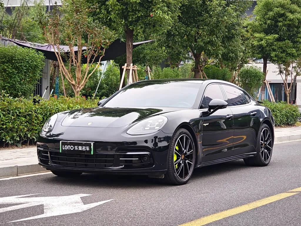 Porsche Panamera Hybrid 2020 из Китая — купить под ключ