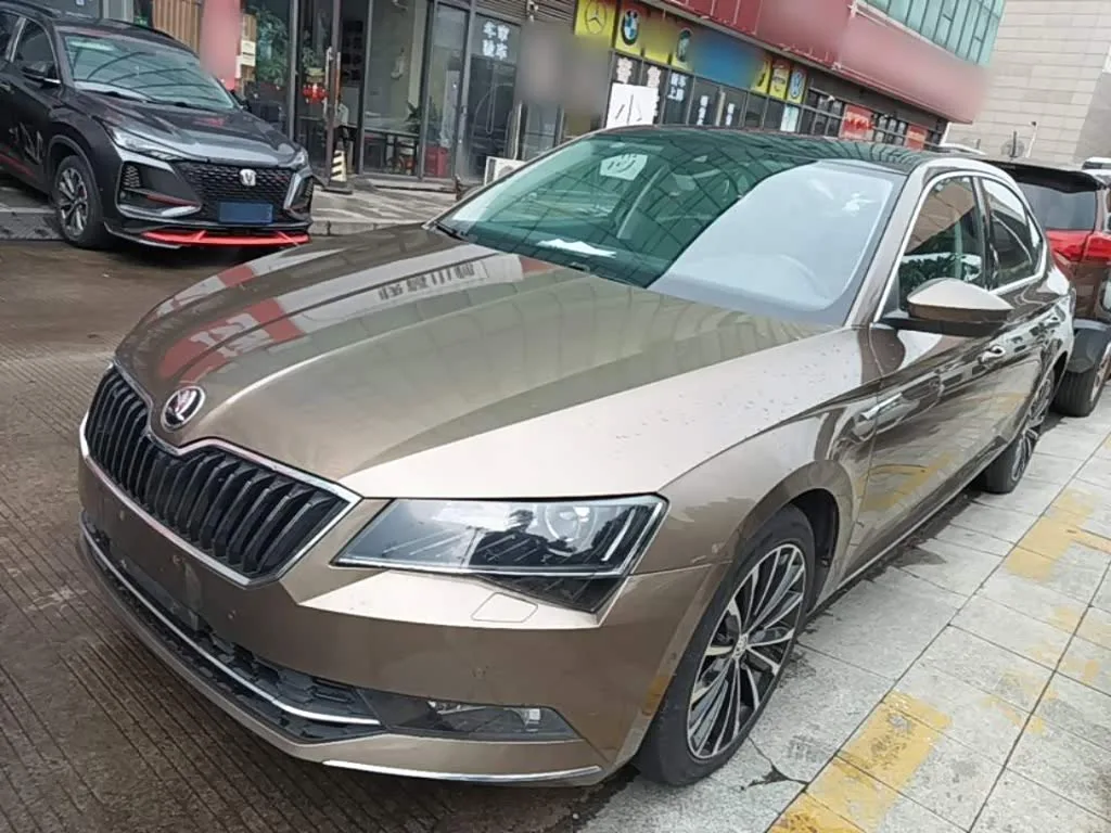Skoda Superb 2016 из Китая — купить под ключ