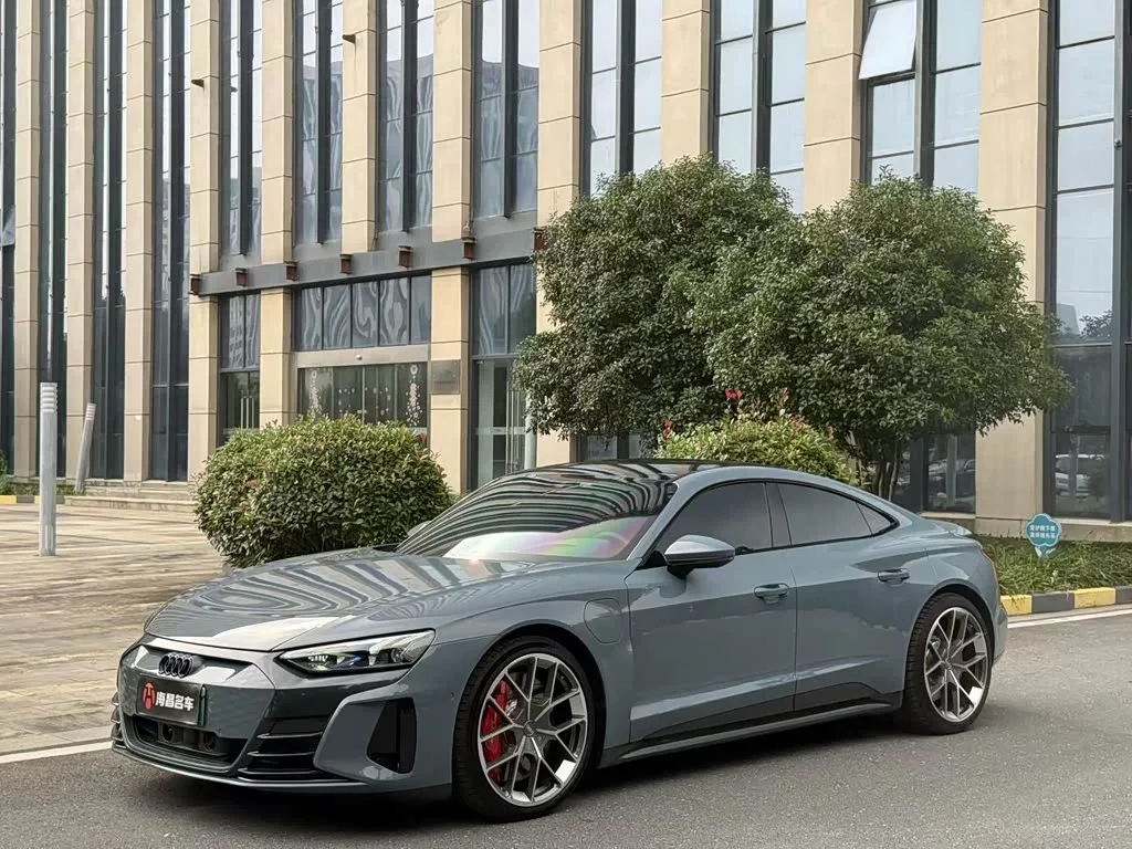Audi RS e-tron GT 2024 из Китая — купить под ключ