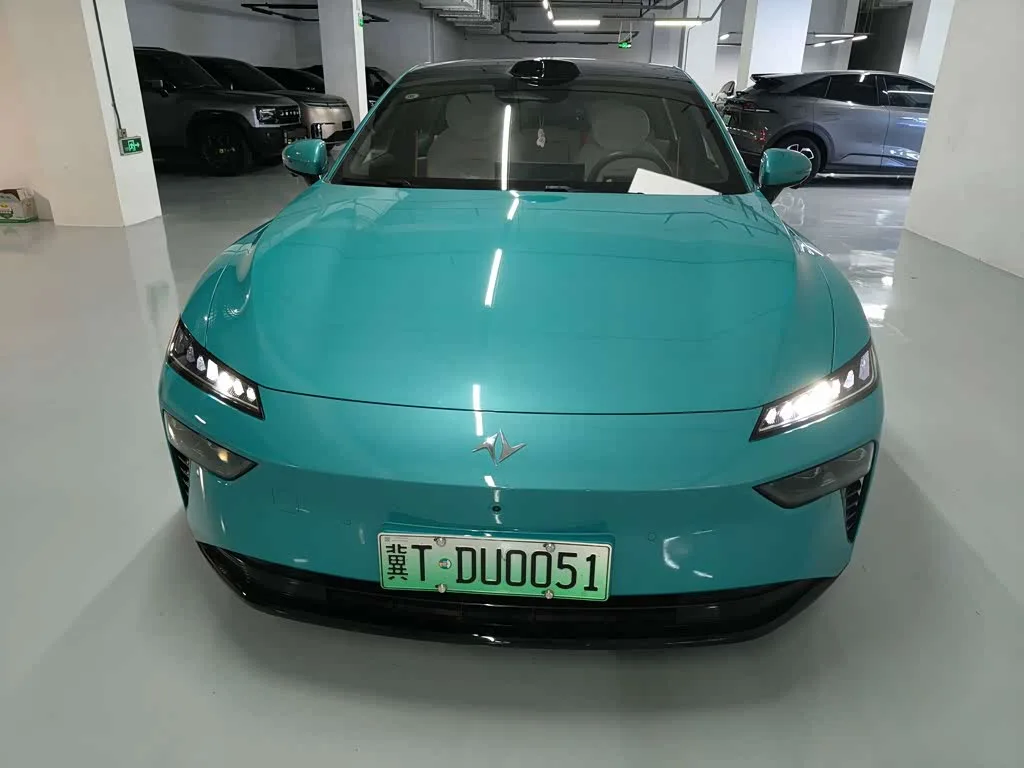 Dongfeng Yipai eπ 007 2025 из Китая — купить под ключ