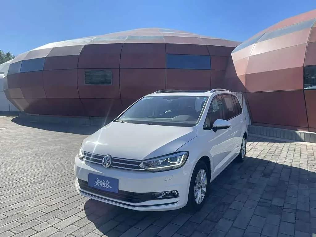 Volkswagen Touran L 2017 из Китая — купить под ключ
