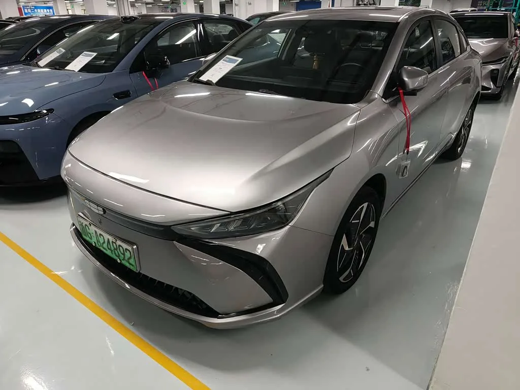 Geely Geometry G6 2023 из Китая — купить под ключ