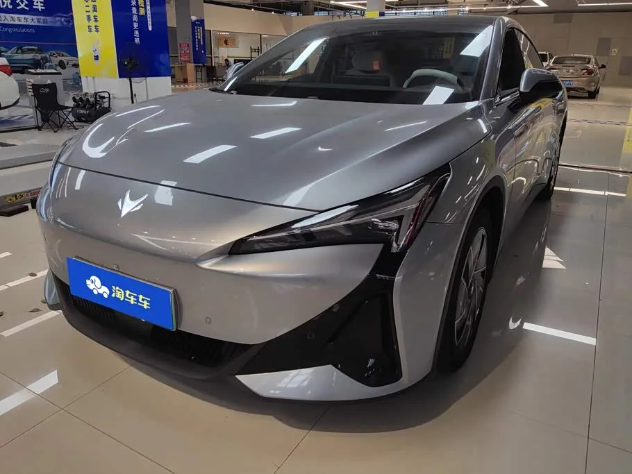 BAIC Arcfox Alpha S5 2025 из Китая — купить под ключ