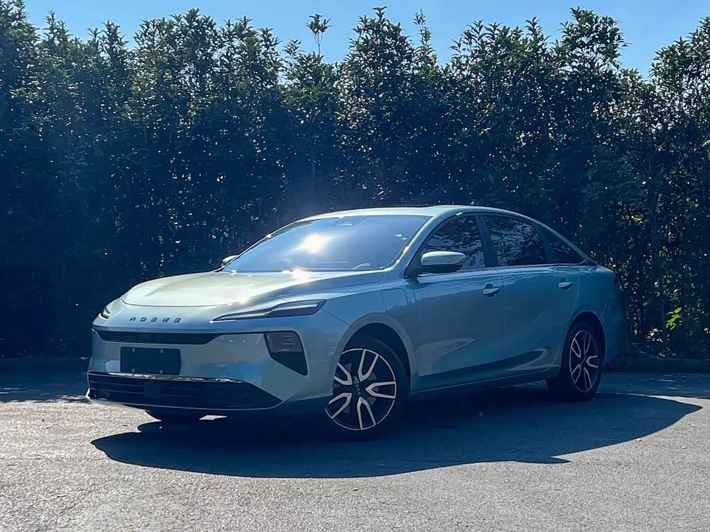 Roewe D6 2025 из Китая — купить под ключ