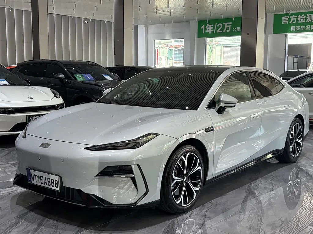 Geely Galaxy E8 2025 из Китая — купить под ключ