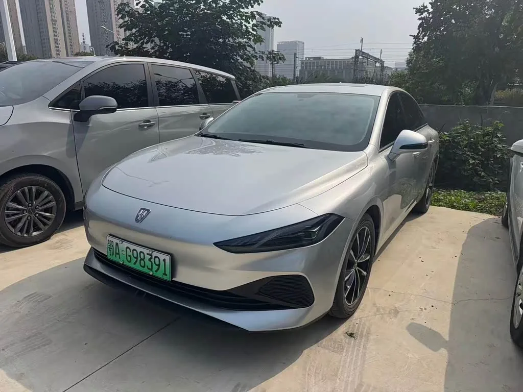 Roewe D7 2025 из Китая — купить под ключ