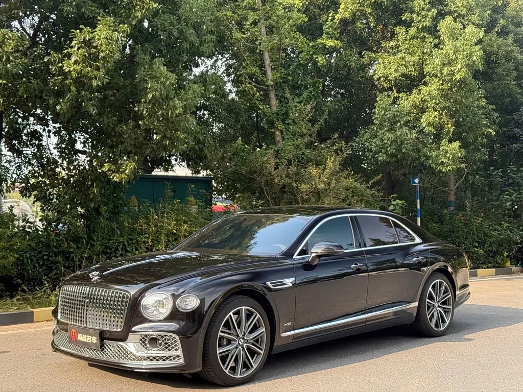 Bentley Flying Spur 2022 из Китая — купить под ключ