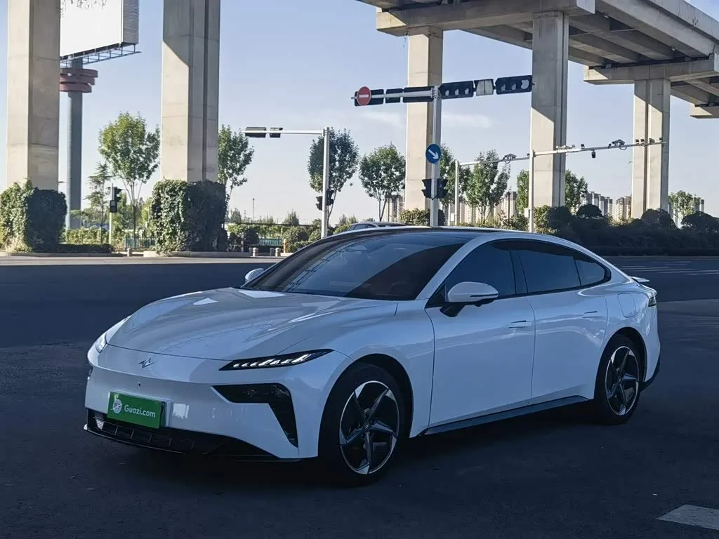 Dongfeng Yipai eπ 007 2024 из Китая — купить под ключ