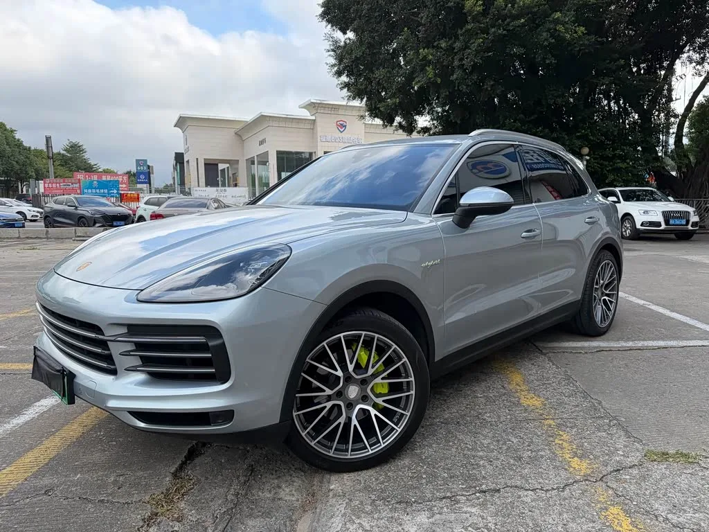 Porsche Cayenne Hybrid 2021 из Китая — купить под ключ