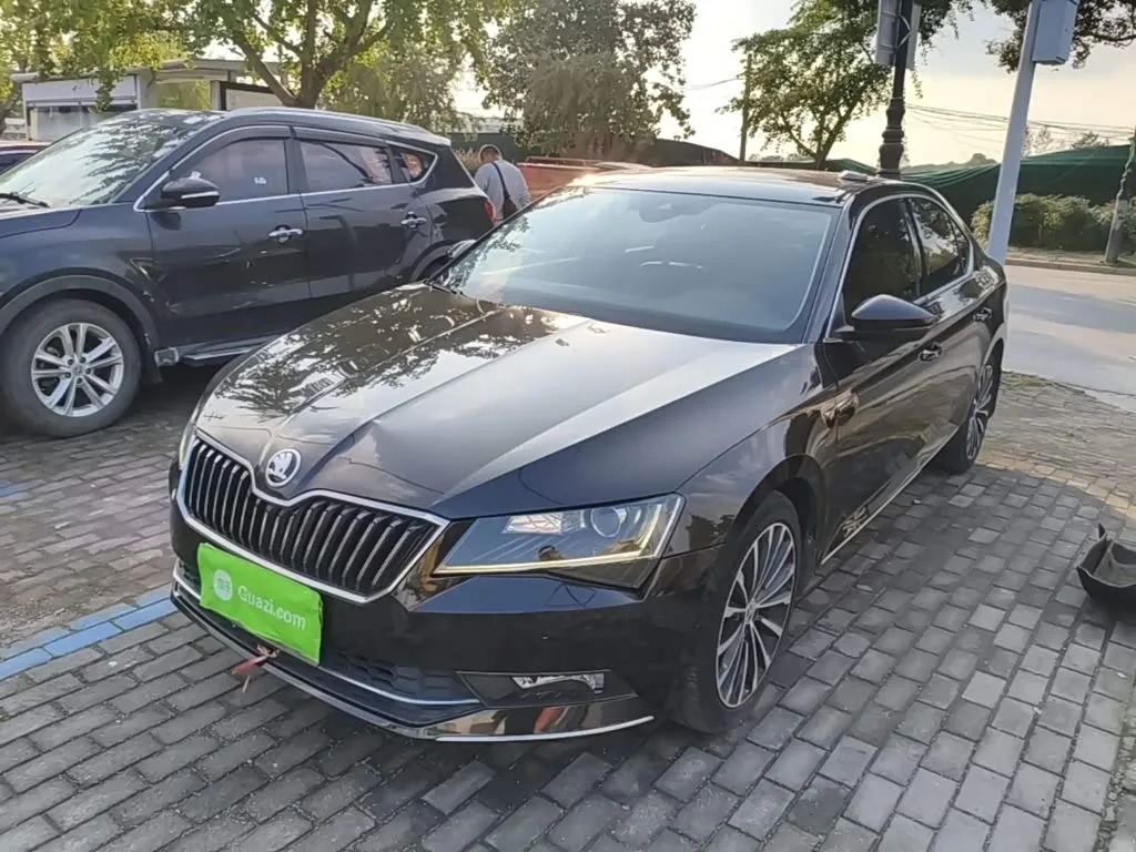 Skoda Superb 2016 из Китая — купить под ключ