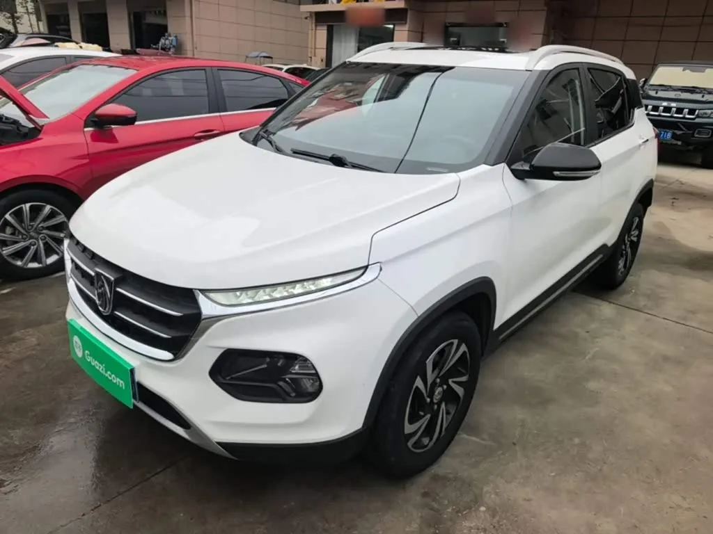 Baojun 510 2017 из Китая — купить под ключ