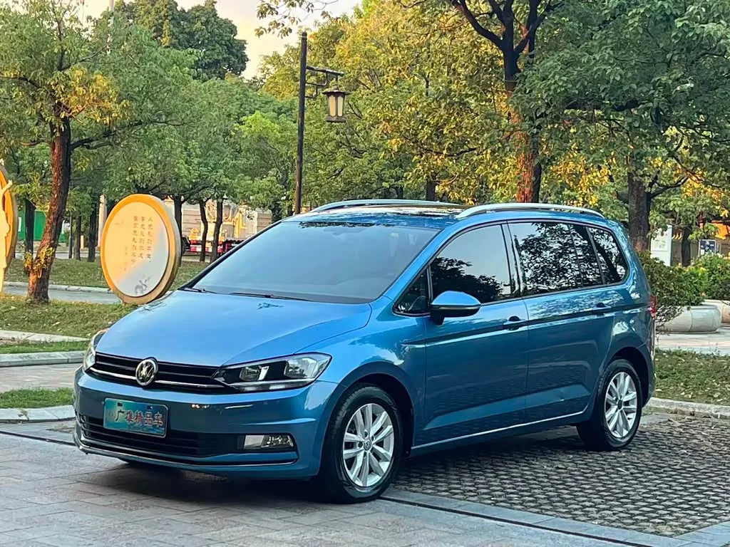 Volkswagen Touran L 2018 из Китая — купить под ключ