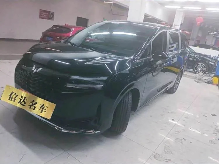 Wuling Starlight 730 Hybrid/EV 2025 из Китая — купить под ключ