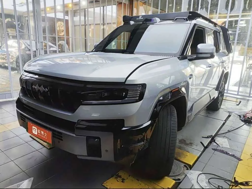 BYD FangChengBao Leopard 8 2024 из Китая — купить под ключ