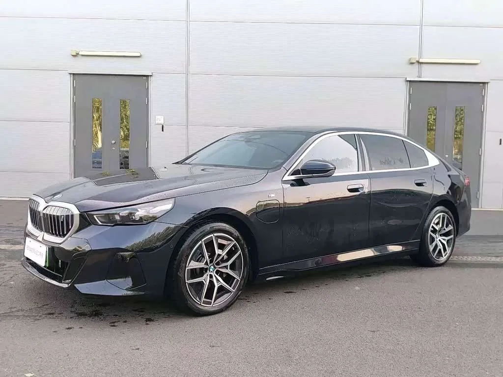 BMW i5 2025 из Китая — купить под ключ