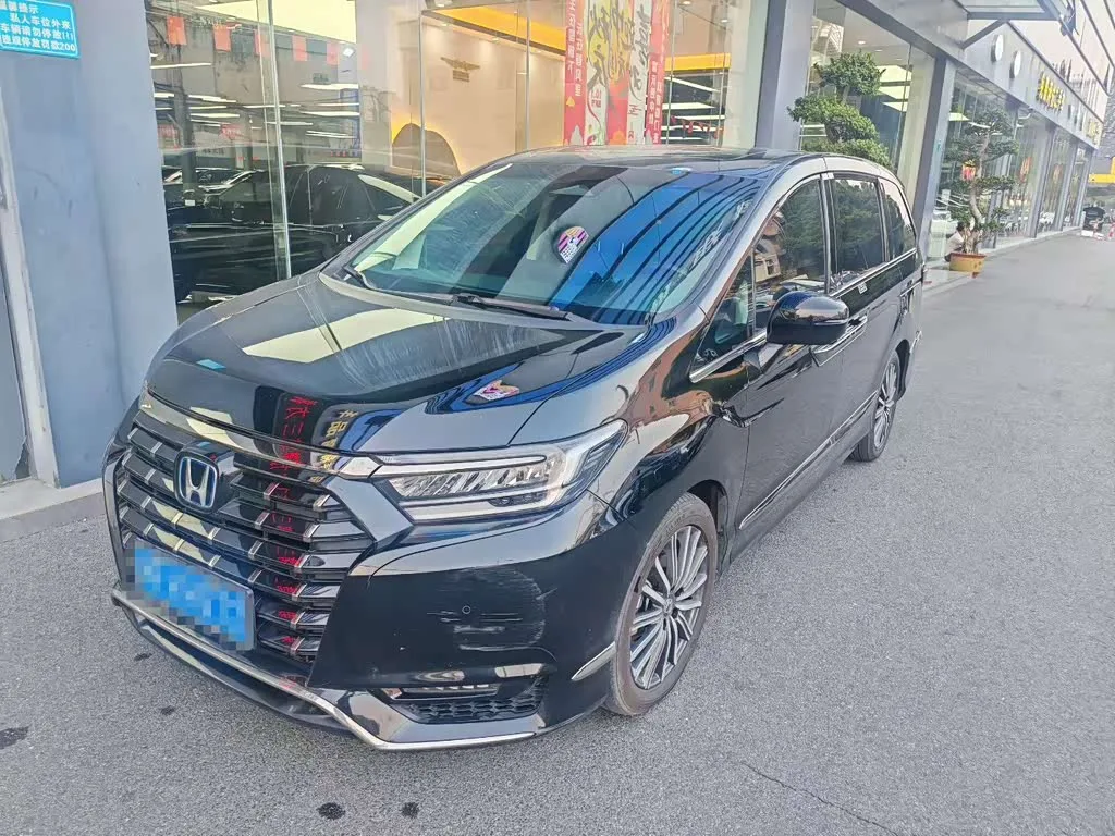 Honda Elysion 2023 из Китая — купить под ключ