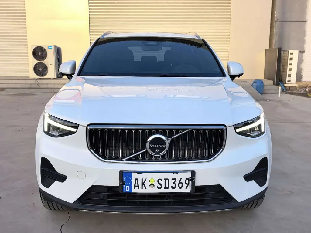 Volvo XC40 2023 из Китая — купить под ключ