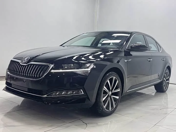 Skoda Superb 2023 из Китая — купить под ключ