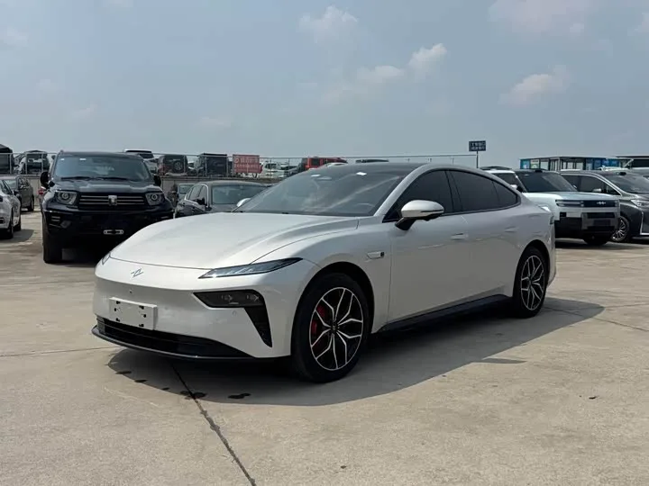 Dongfeng Yipai eπ 007 2025 из Китая — купить под ключ