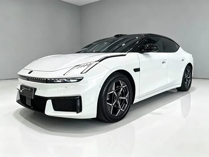 Lynk & Co 30 EM-P Hybrid 2026 из Китая — купить под ключ