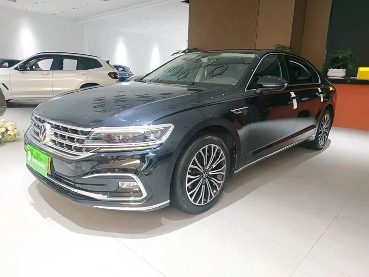 Volkswagen Phideon 2023 из Китая — купить под ключ