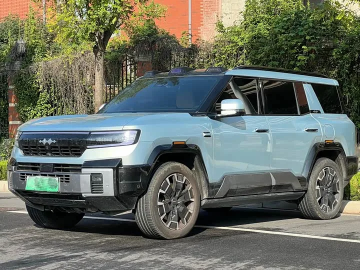 BYD FangChengBao Leopard 8 2025 из Китая — купить под ключ