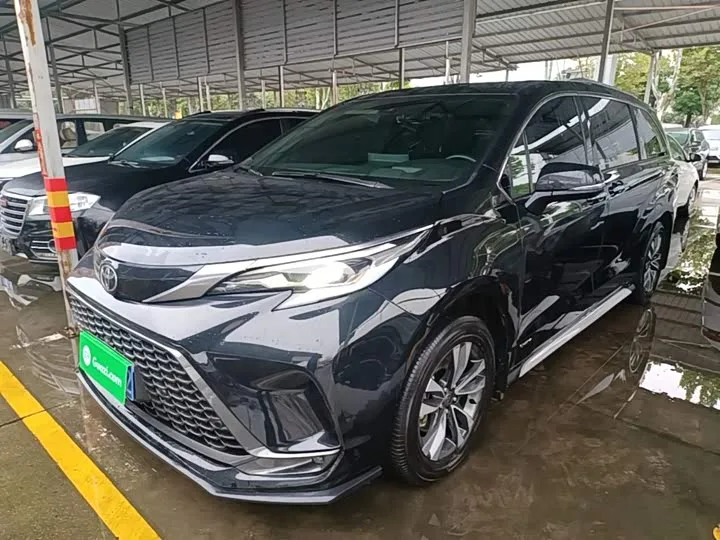 Toyota Granvia 2025 из Китая — купить под ключ