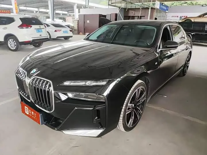 BMW 7 Series 2026 из Китая — купить под ключ