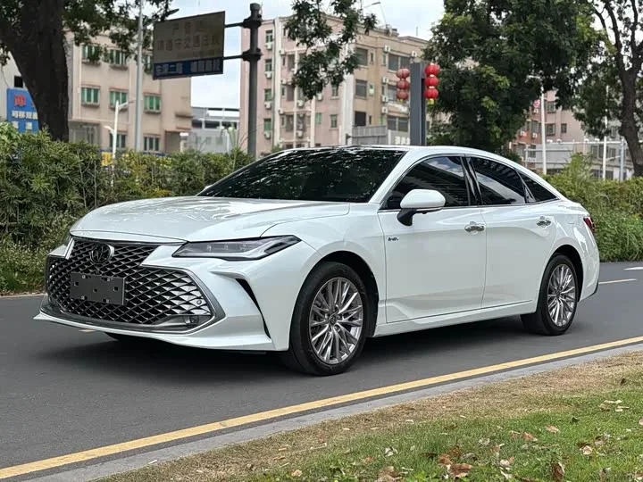 Toyota Avalon 2024 из Китая — купить под ключ