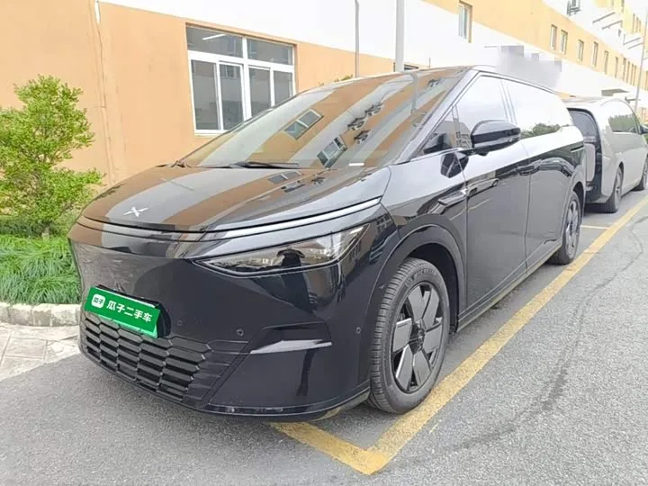 XPeng X9 2024 из Китая — купить под ключ