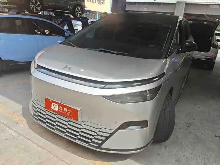 XPeng X9 2024 из Китая — купить под ключ