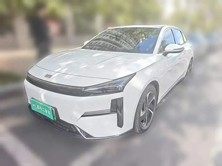 Geely Galaxy L6 2024 из Китая — купить под ключ