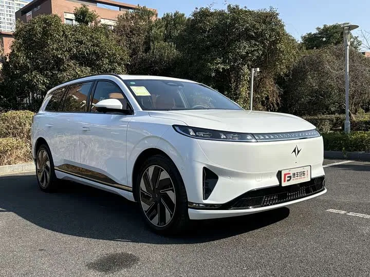 Dongfeng Yipai eπ 008 2026 из Китая — купить под ключ
