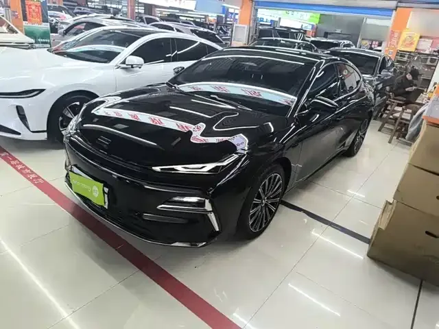Geely Galaxy Starshine 8 EM-i 2025 из Китая — купить под ключ