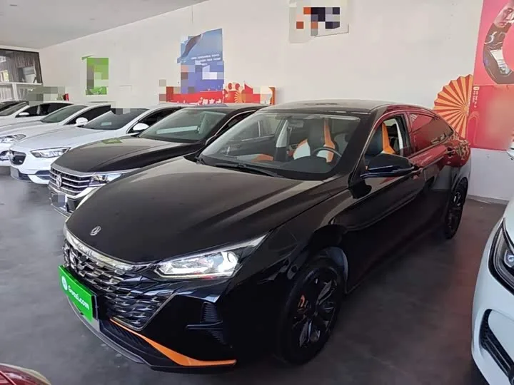 Dongfeng Aeolus Yixuan 2023 из Китая — купить под ключ