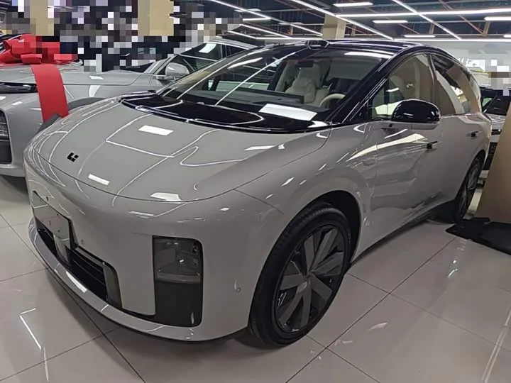 LiXiang i8 2025 из Китая — купить под ключ