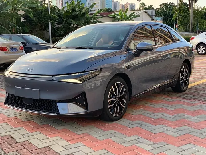 XPeng P5 2023 из Китая — купить под ключ