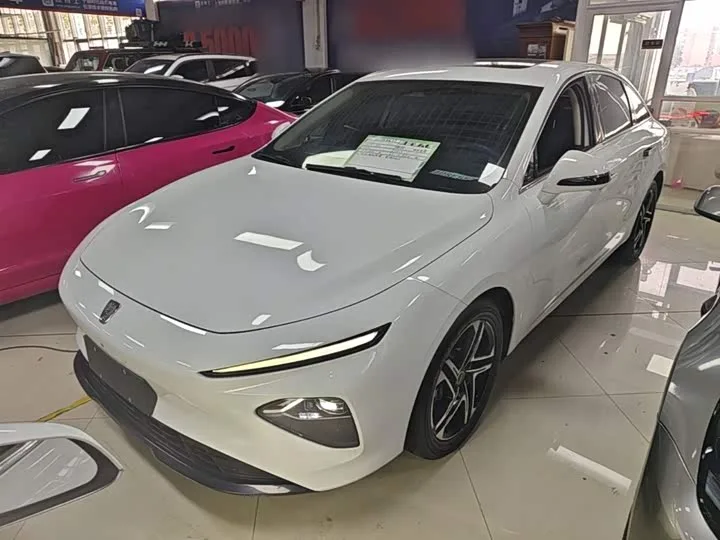 Roewe D7 2023 из Китая — купить под ключ