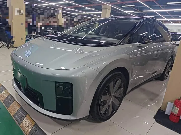 LiXiang i8 2025 из Китая — купить под ключ