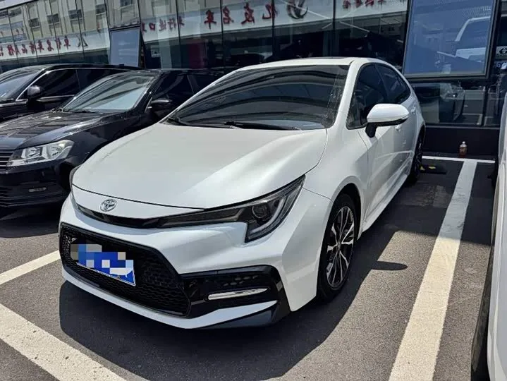 Toyota Levin 2022 из Китая — купить под ключ