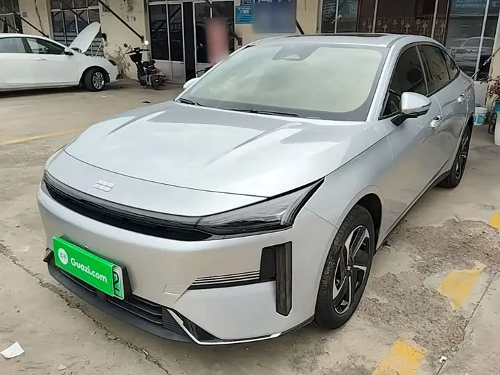 Geely Galaxy L6 2026 из Китая — купить под ключ