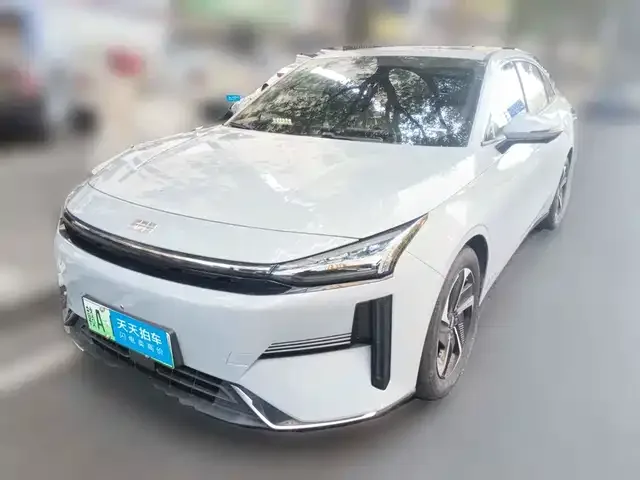 Geely Galaxy L6 2024 из Китая — купить под ключ