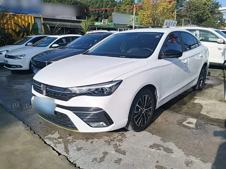 Roewe i5 2022 из Китая — купить под ключ