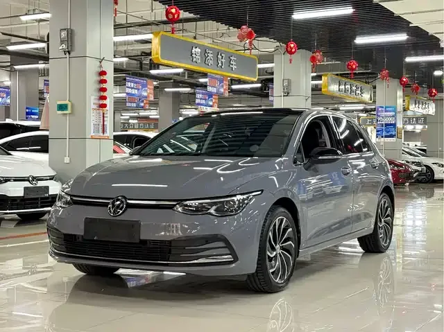 Volkswagen Golf 2022 из Китая — купить под ключ