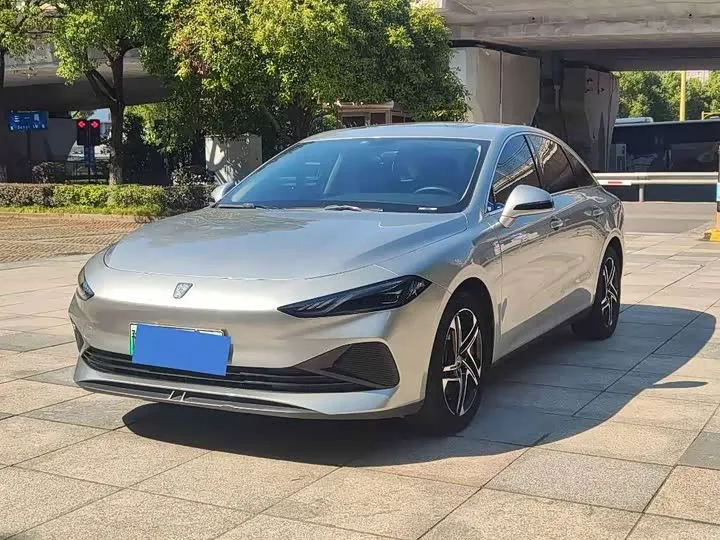 Roewe D7 2024 из Китая — купить под ключ