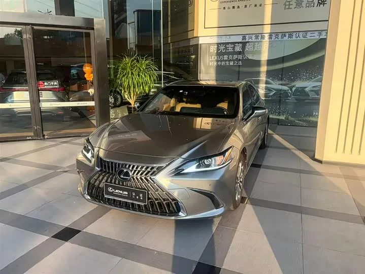 Lexus ES 2022 из Китая — купить под ключ