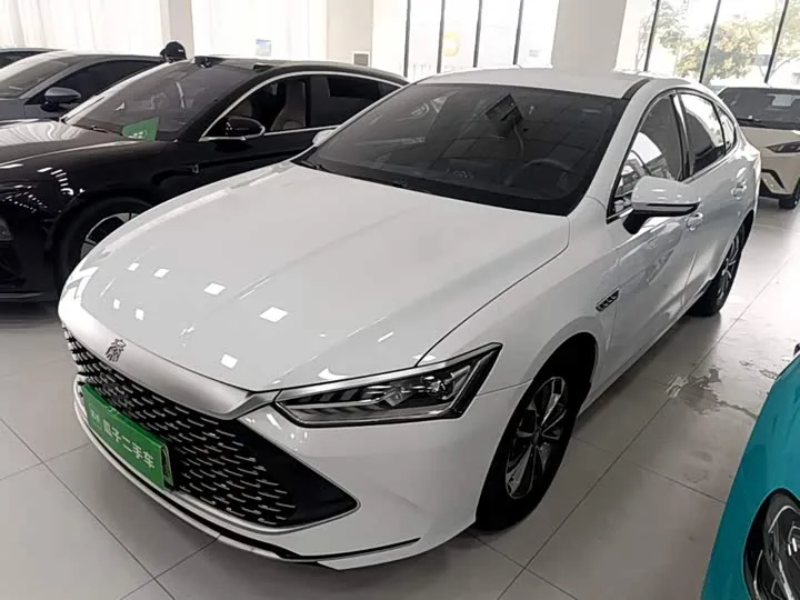 BYD Qin Plus 2023 из Китая — купить под ключ